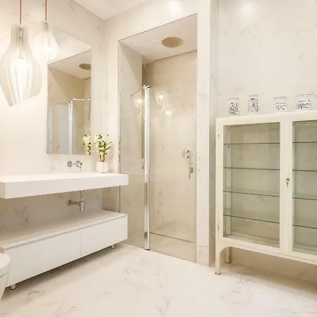 Apartman Elegante Y Moderno En El Corazon De *